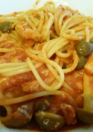 秋鮭としめじのトマトソースパスタ-レシピのメイン写真