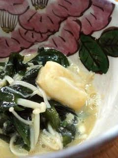 レンジで♪ワカメとえのきの黄味酢味噌和え-レシピのメイン写真