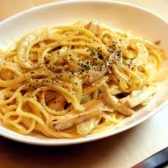รูปของ チーズでコクマロ！クリームパスタ
