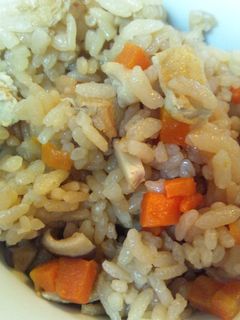 材料かんたんシンプル炊き込みご飯-レシピのメイン写真