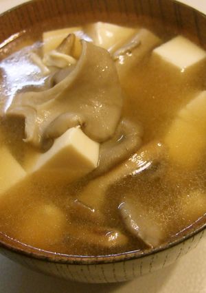 ひらたけと豆腐のおつゆ-レシピのメイン写真