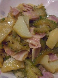 ゴーヤとベーコンとじゃがいもの炒め物-レシピのメイン写真