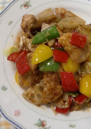 鶏肉のピリ辛炒め　パプリカでカラフル-レシピのメイン写真