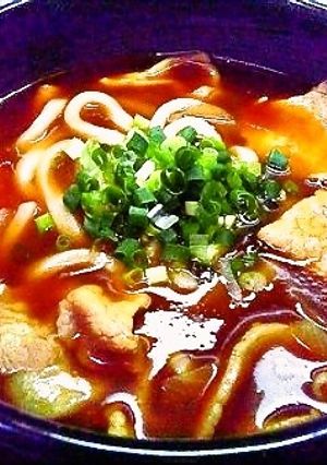 熱々でコク旨！専門店の肉入りカレーうどん-レシピのメイン写真