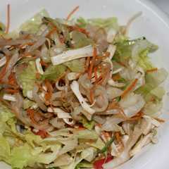 รูปของ ゆでもやしと野菜いっぱいサラダ