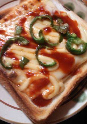 超簡単！食パンピザ？ 朝食&ランチに♪-レシピのメイン写真