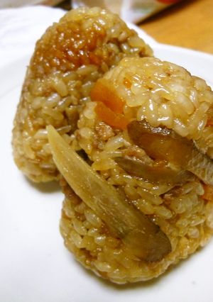 しっかり味!!炊き込みご飯-レシピのメイン写真