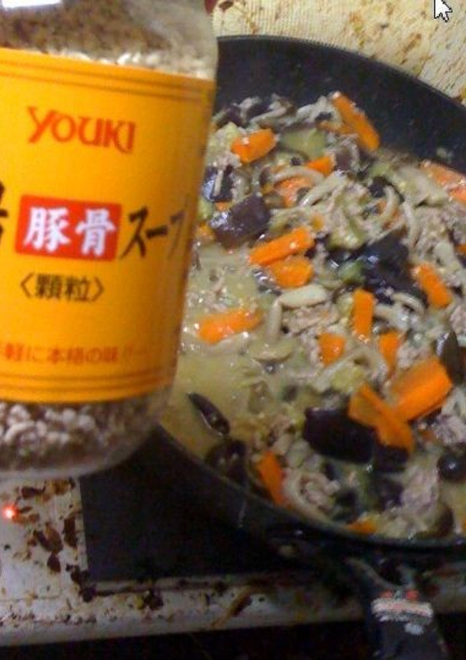 ナスのある野菜炒めver豚骨-レシピのメイン写真