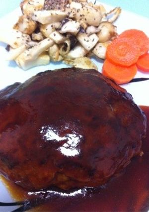 褒められソースのふっくらハンバーグ-レシピのメイン写真