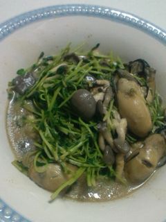 かきと豆苗の炒めもの-レシピのメイン写真