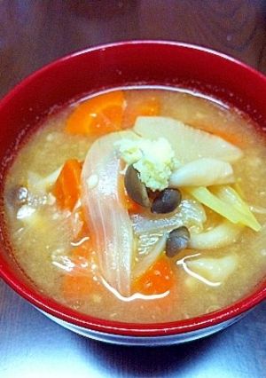 生姜でポカポカ☆具沢山みそ汁-レシピのメイン写真