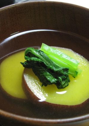 薩摩芋と小松菜のお吸物-レシピのメイン写真