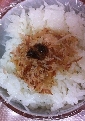 おかかとチーズの簡単おにぎり★作り置き-レシピのメイン写真