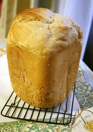 全粒粉入り♪黒糖食パン-レシピのメイン写真