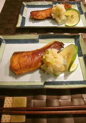 ブリのポン酢照り焼き。薬味おろしのせ。-レシピのメイン写真