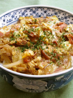 チーズとベーコン入り☆洋風玉子丼☆-レシピのメイン写真