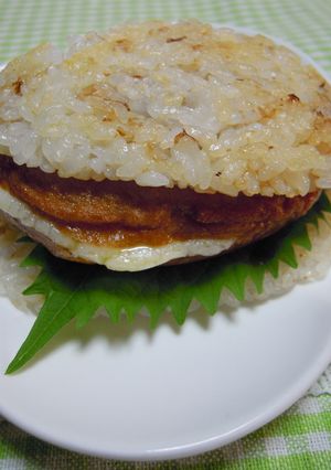 さつま揚げとチーズのライスバーガー風✿-レシピのメイン写真