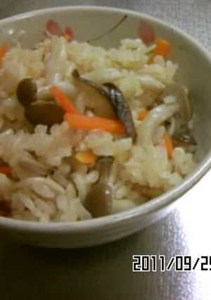 きのこの炊き込みご飯-レシピのメイン写真