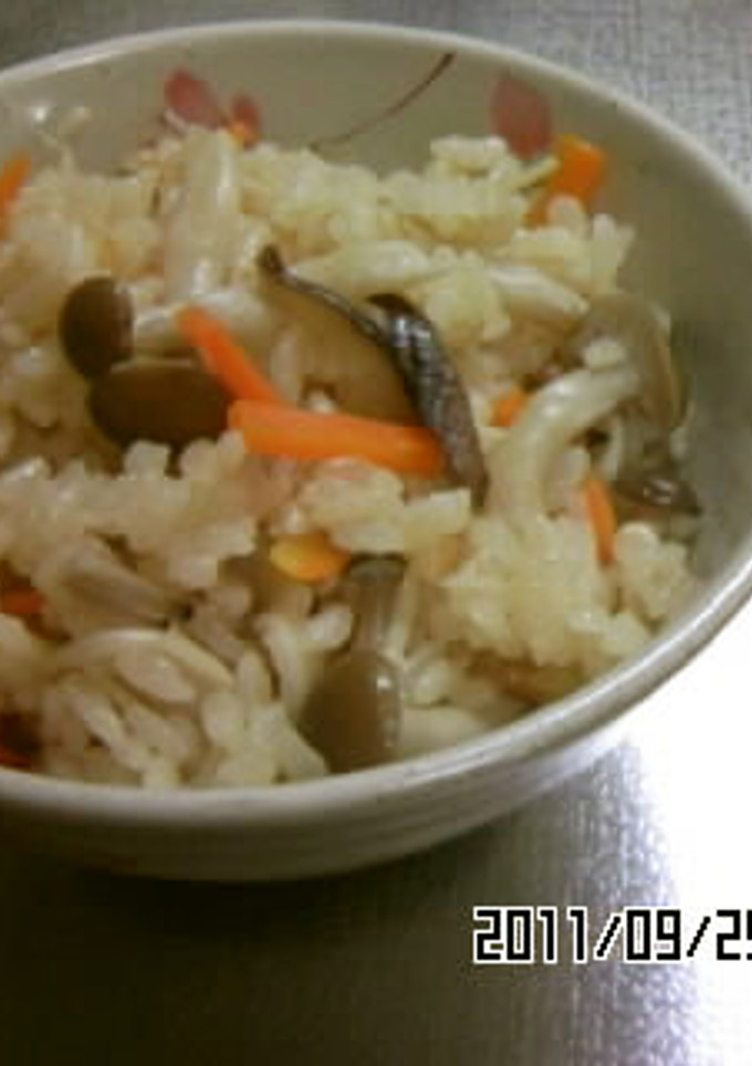 きのこの炊き込みご飯-レシピのメイン写真