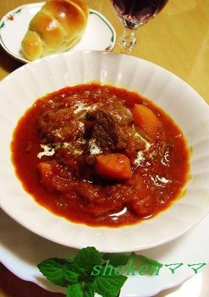 お肉ホロホロ～♪牛肉の赤ワイン煮-レシピのメイン写真