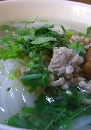 余ったセロリの葉っぱのエスニック麺-レシピのメイン写真