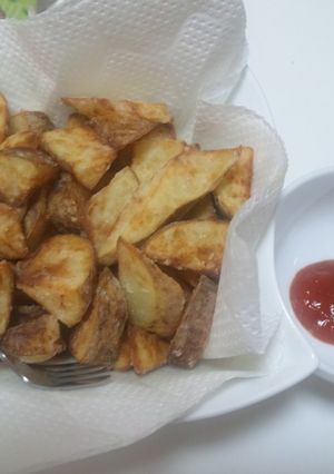 シンプル♪フライドポテトをソースで豪華に-レシピのメイン写真