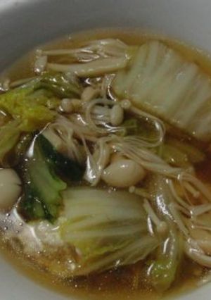 鶏肉団子とキノコの鍋-レシピのメイン写真