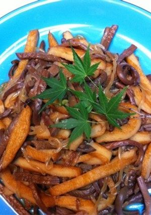 ぜんまいとコンニャクの煮物・ご飯のおかず-レシピのメイン写真