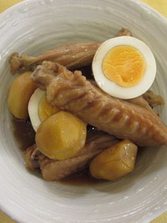 鶏手羽と栗の秋のほっこり煮込み♪-レシピのメイン写真
