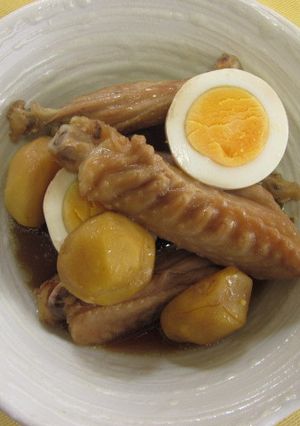 鶏手羽と栗の秋のほっこり煮込み♪-レシピのメイン写真