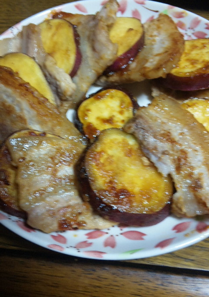 サツマイモと豚バラの焼肉のたれ炒め-レシピのメイン写真
