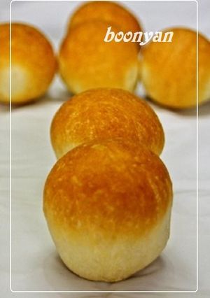 材料４つ❤簡単でシンプルな丸パン（＾＾）-レシピのメイン写真
