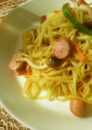 お手軽♫カレー✿コンソメ✿焼きそば-レシピのメイン写真
