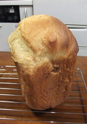 HBで簡単　フワフワもっちり　蜂蜜食パン-レシピのメイン写真