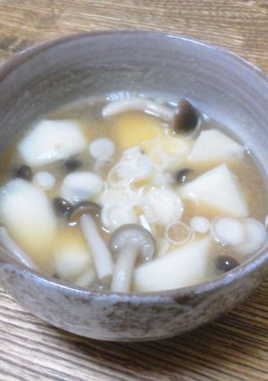 きのこ鍋風 味噌汁-レシピのメイン写真