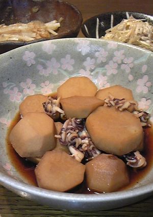 秋が来た！サトイモとヤリイカの煮物-レシピのメイン写真