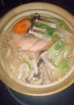 秋鮭の味噌煮込みうどん！-レシピのメイン写真