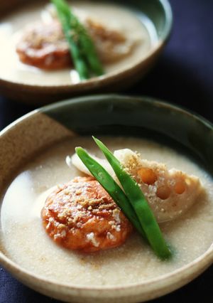 魚河岸揚げの胡麻風味酒かす汁-レシピのメイン写真
