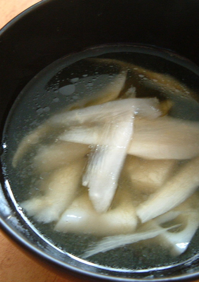 とろろ昆布とごま油のお吸い物-レシピのメイン写真