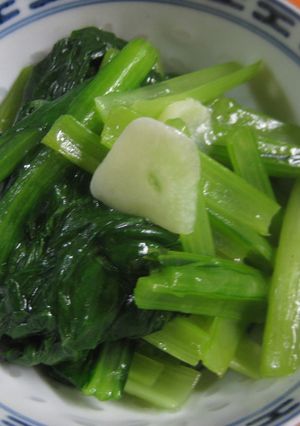 青菜炒め(茎と葉を分けて調理)-レシピのメイン写真