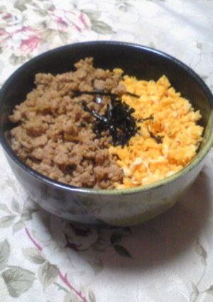 ふわぷり二色そぼろ丼-レシピのメイン写真