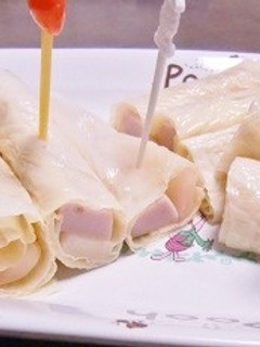 魚肉ソーセージと、岩下の新生姜の湯葉まき-レシピのメイン写真