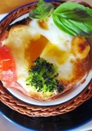 半熟チーズと半熟卵のココット-レシピのメイン写真