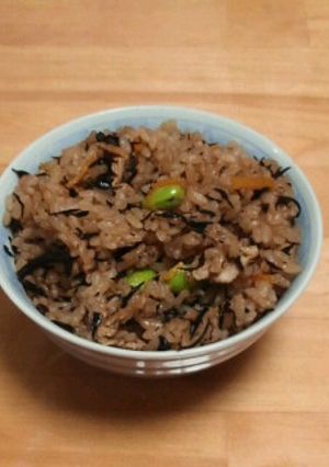 ひじきの炊き込みご飯-レシピのメイン写真
