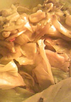 鮭舞茸コーンキャベツのにんにくマヨ炒め-レシピのメイン写真