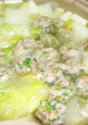 簡単☆美味しい♪〜鍋にはうちの鶏団子〜-レシピのメイン写真