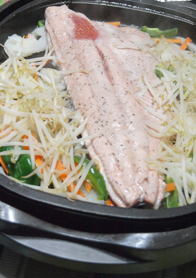 クレージー風味な秋鮭半身プレート焼き！-レシピのメイン写真