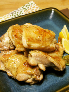 超シンプル*鶏もも肉の塩胡椒焼き♪-レシピのメイン写真