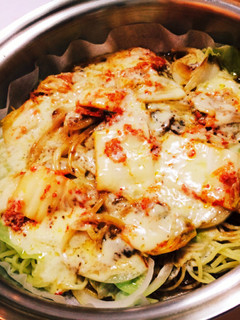 QC・焼きそばピザ-レシピのメイン写真