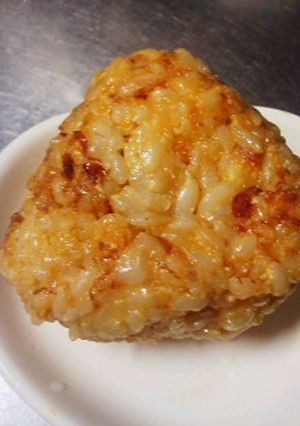 お手軽!☆チーズおかかおにぎり☆-レシピのメイン写真